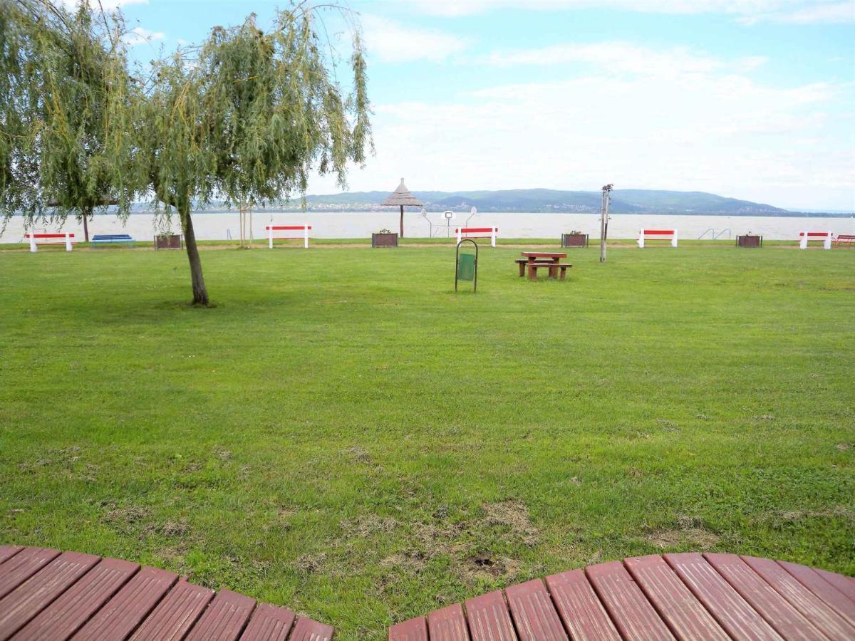 Apartment Balatonbereny 4 エクステリア 写真
