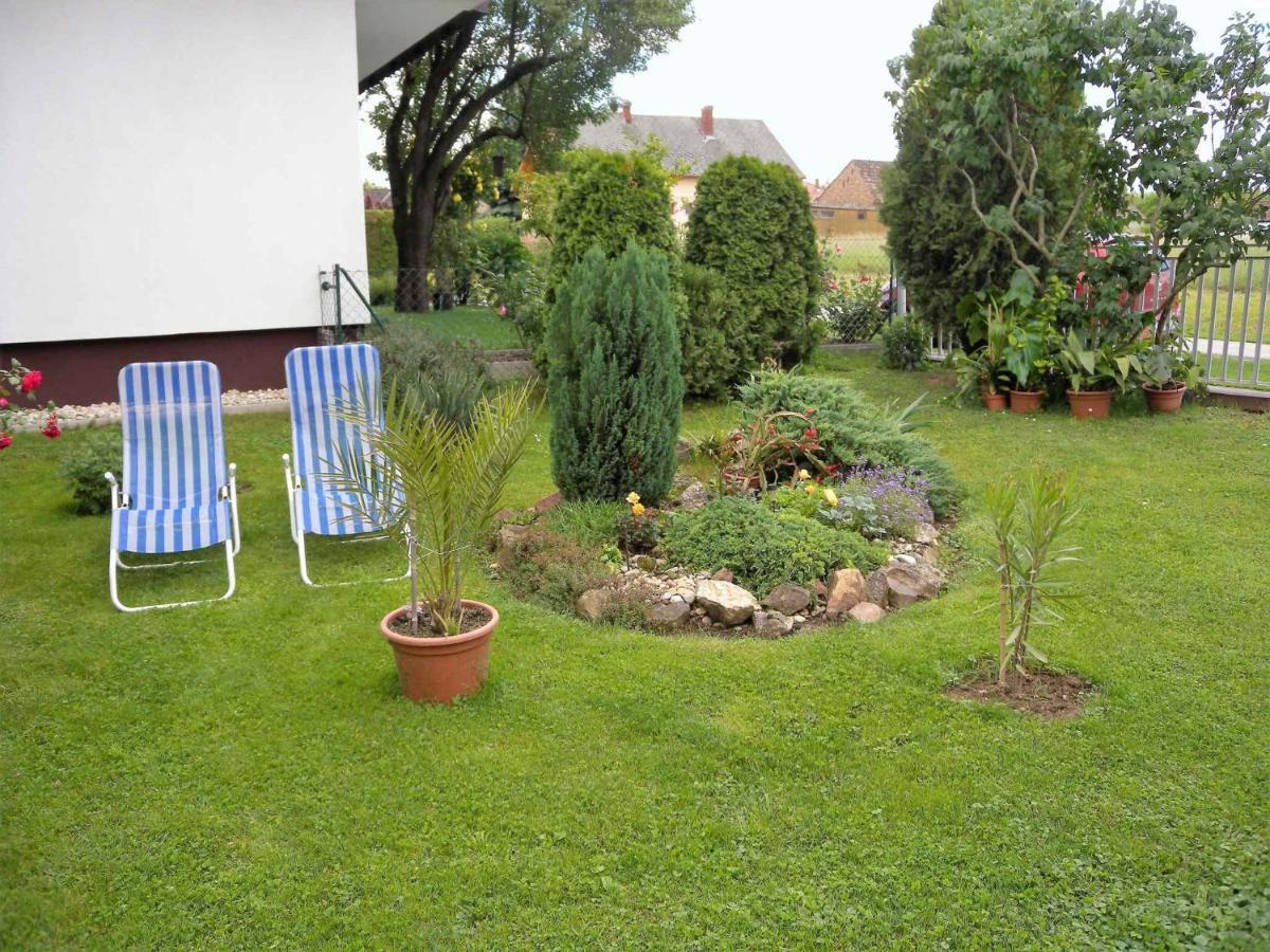 Apartment Balatonbereny 4 エクステリア 写真