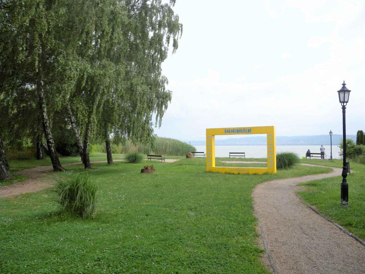 Apartment Balatonbereny 4 エクステリア 写真